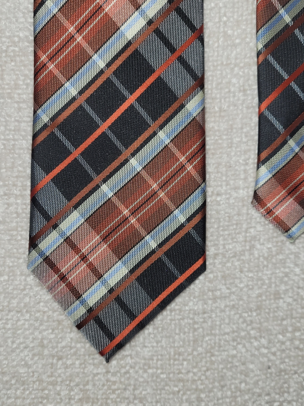 Covington Classic Plaid Men's Tie - Black and Rust